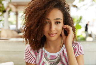 LOS 4 PROBLEMAS MÁS COMUNES DEL CUERO CABELLUDO PARA EL CABELLO NEGRO