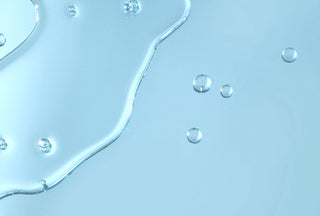 CAN YOU SEE DANDRUFF ON WET HAIR?