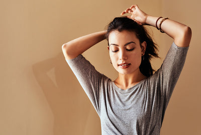 HOW TO MOISTURIZE YOUR SCALP WITHOUT SHAMPOO