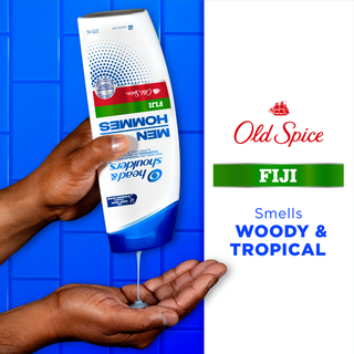 Smells like Woody and Tropical